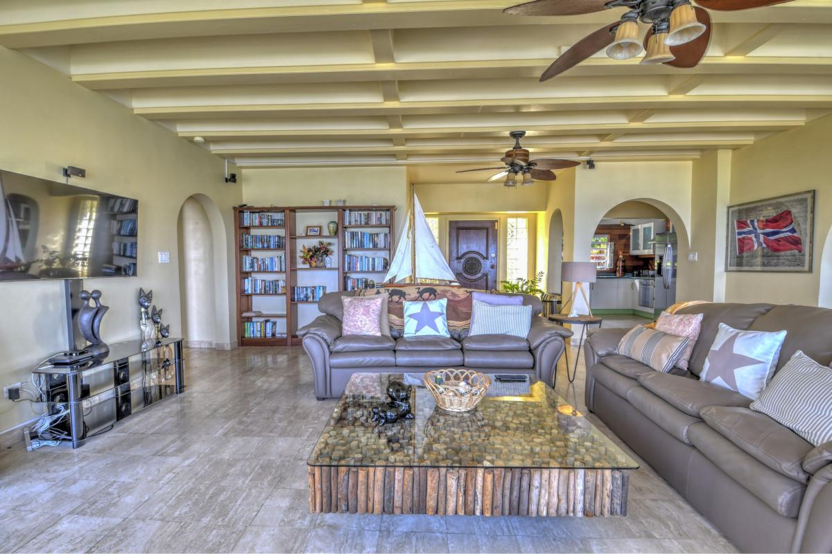 6.Location villa piscine vue mer Oyster Pond Saint Martin_salon